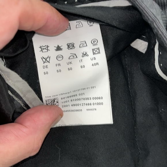 Hugo Boss Dress Pants, Charcoal. VGUC. 100% Virgin Wool waist 32” inseam 31” - Picture 12 of 16